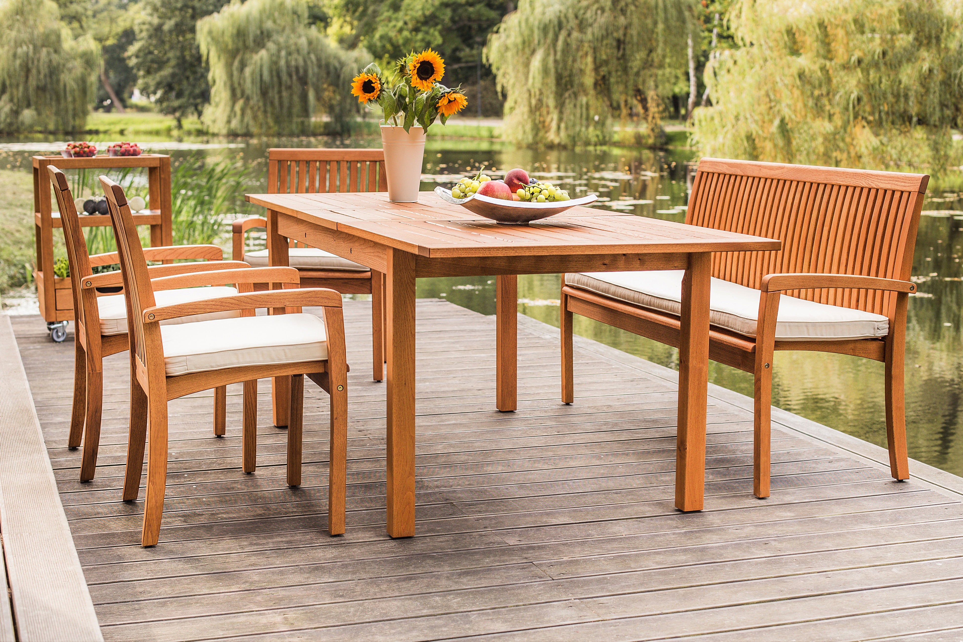 Collection VERNO - Entspannung mit wertigen Robinienholz (Akazie) auf Terrasse und Garten