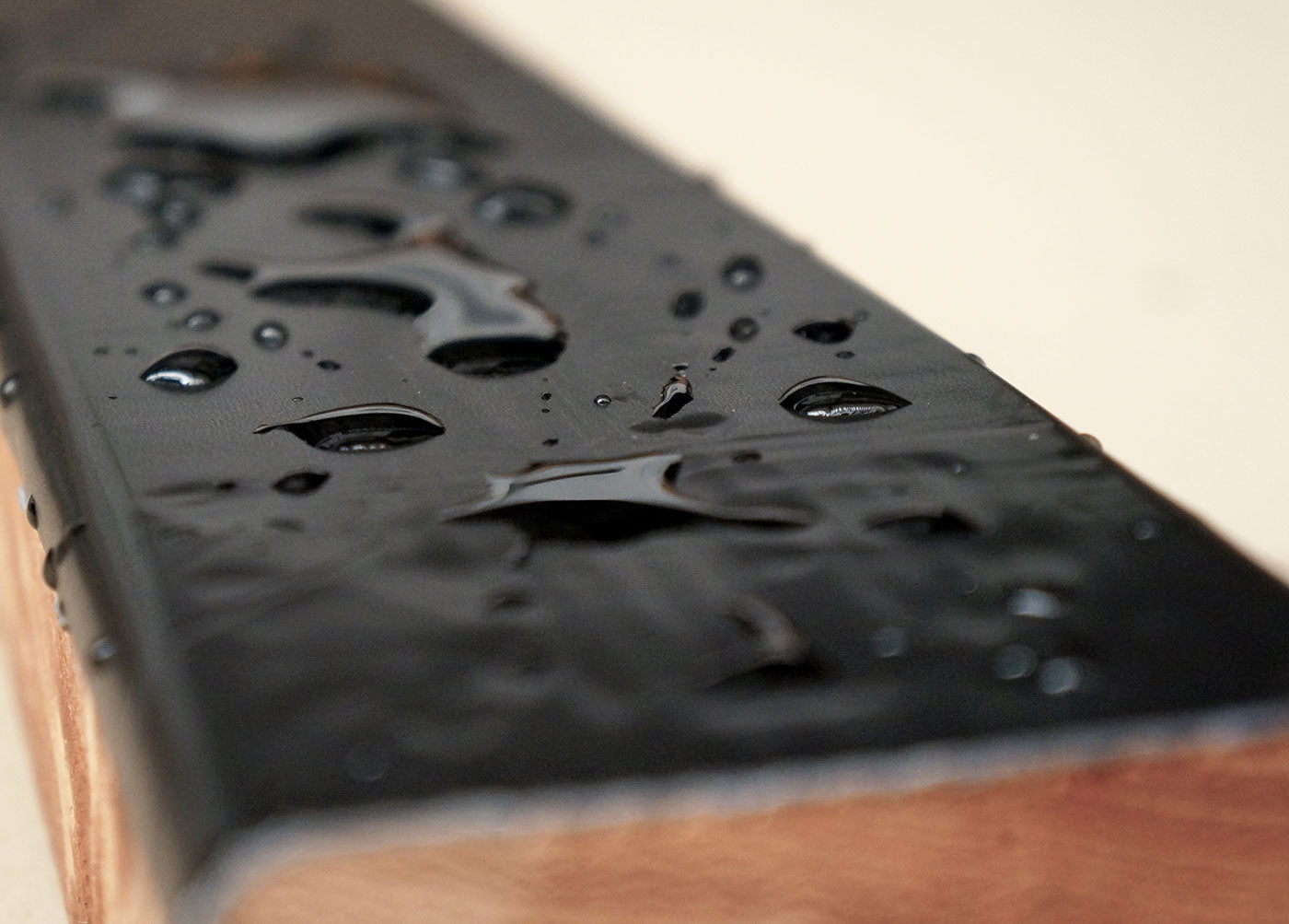 Schutz- und Entkoppelungsband