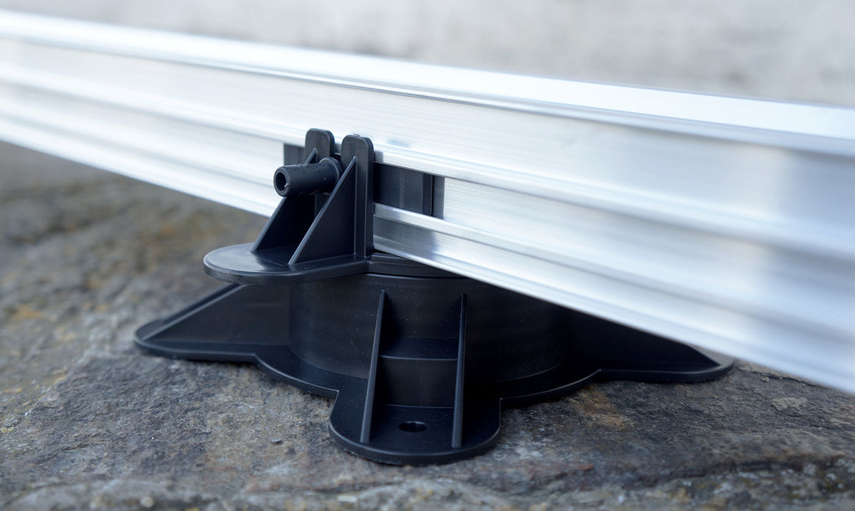 LIFTO Terrassenfuss, höhenverstellbar 35 bis 135 mm – FixingGroup