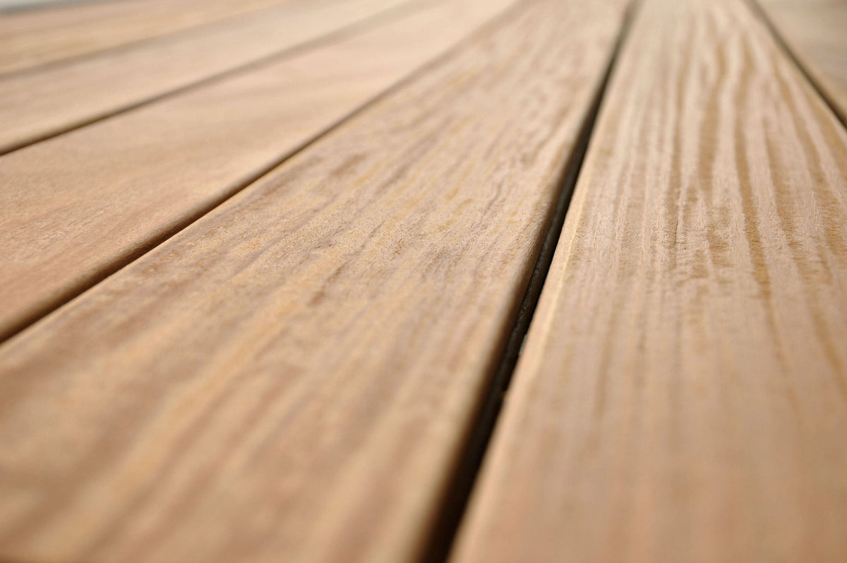 Terrassenverbinder DILA C – verdeckte Befestigung mit Entwässerungskanal – FixingGroup